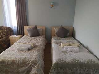 Гостевой дом Guest House #59 Ереван Двухместный номер с 2 отдельными кроватями и ванной-5